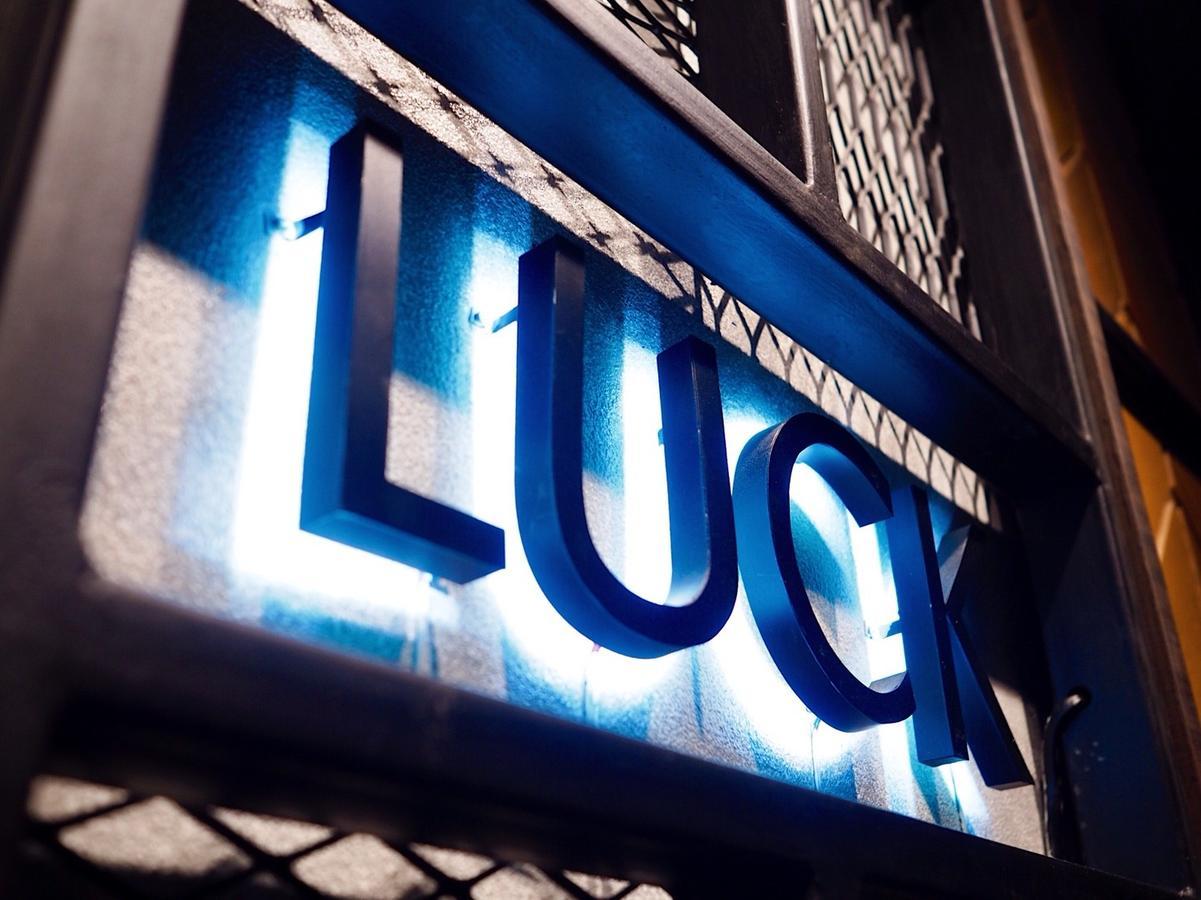 Luck Esan Loft Hotell Ubon Ratchathani Eksteriør bilde