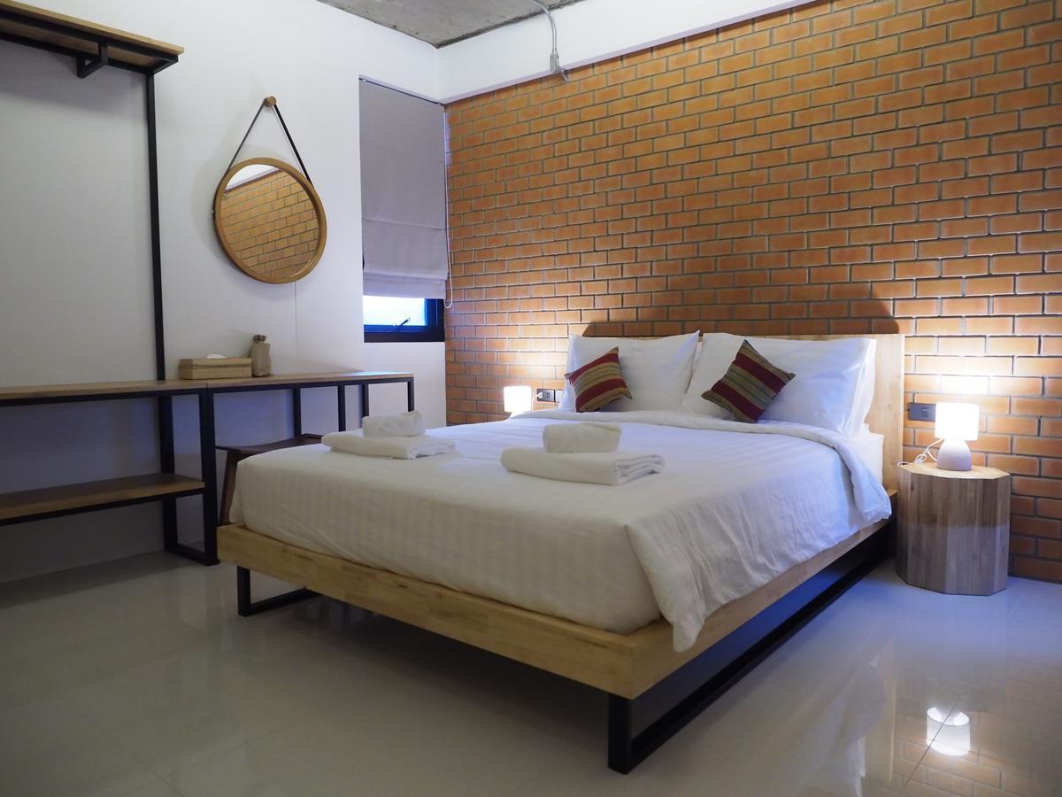 Luck Esan Loft Hotell Ubon Ratchathani Eksteriør bilde