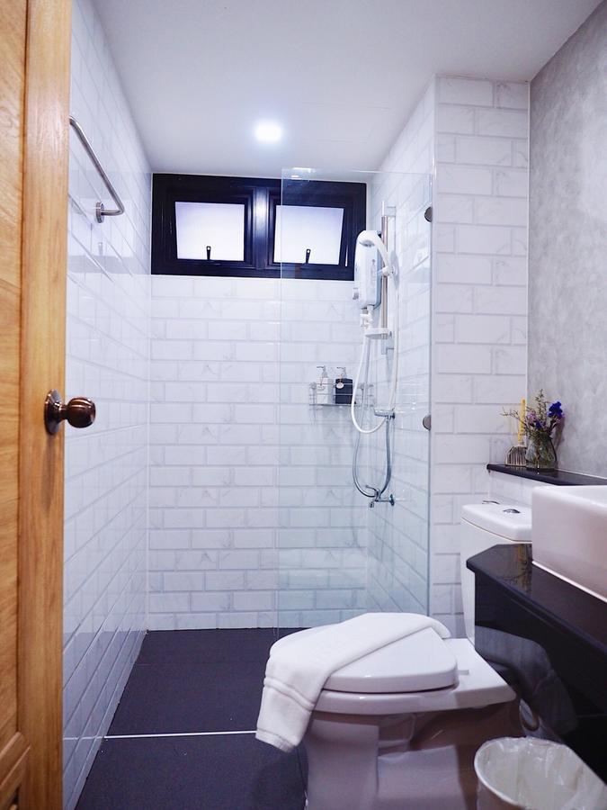 Luck Esan Loft Hotell Ubon Ratchathani Eksteriør bilde